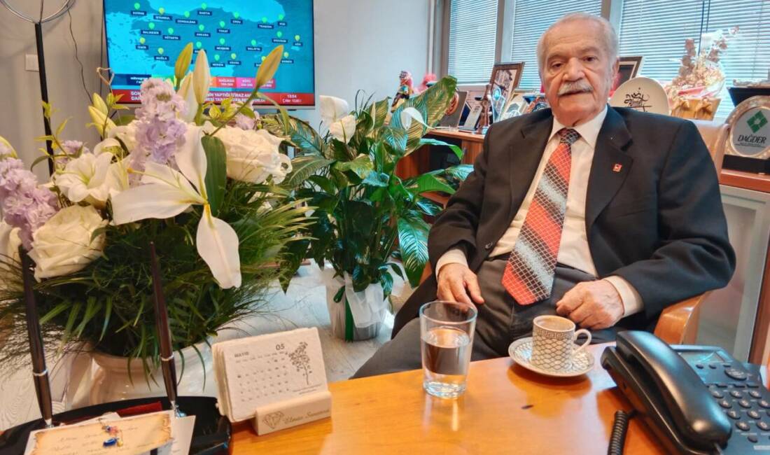CHP Bursa eski İl Başkanı Sevimli’den Kemal Kılıçdaroğlu’na çağrı Olay Gazetesi Yazarı Ahmet Emin Yılmaz, Cumhuriyet Halk Partisi eski