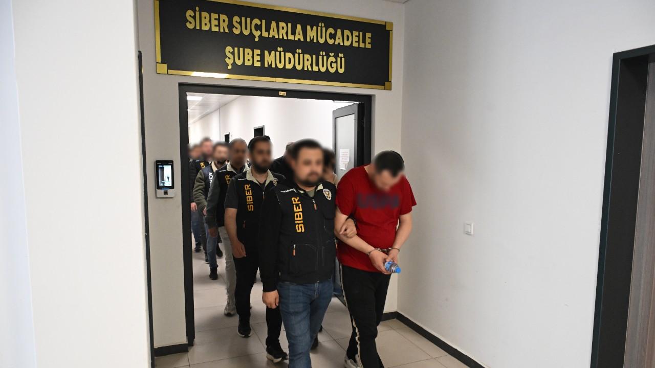 102 milyon liralık dolandırıcılık ağına darbe: 78 zanlı adliyede 3 102 milyon liralik dolandiricilik agina darbe 78 zanli adliyede 2a38ba6d1a93