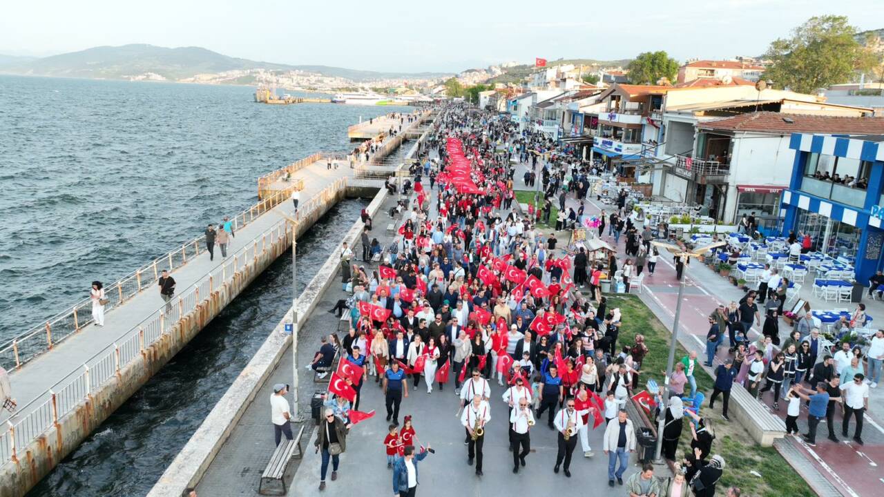 Bursa Mudanya'da 19 Mayıs'a renkli kutlama 1 Fwd: BASIN BÜLTENİ - MUDANYA’DA 19 MAYIS COŞKUYLA KUTLANDI