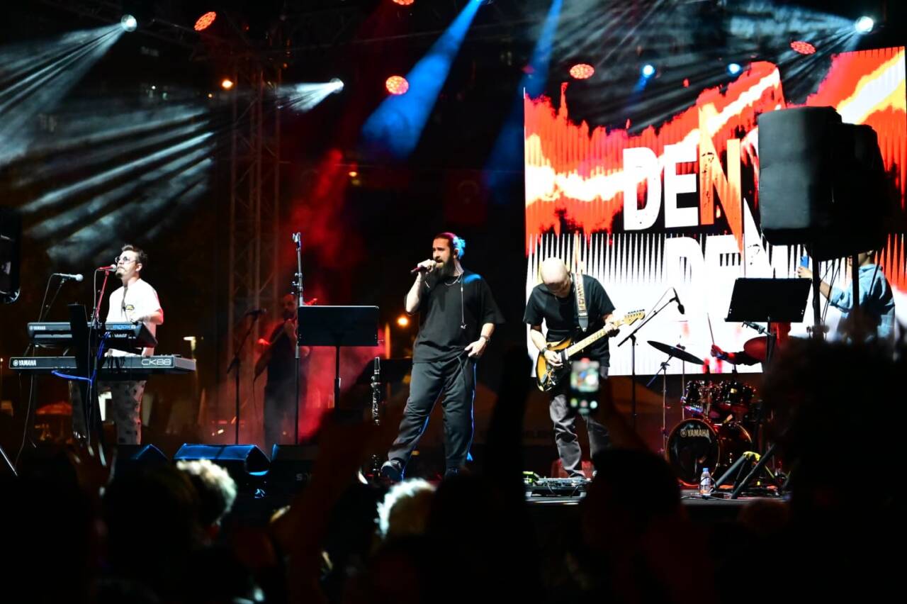 Bursa'da 19 Mayıs’ta genç rock coşkusu 16 19 Mayıs’ta Genç Rock Coşkusu