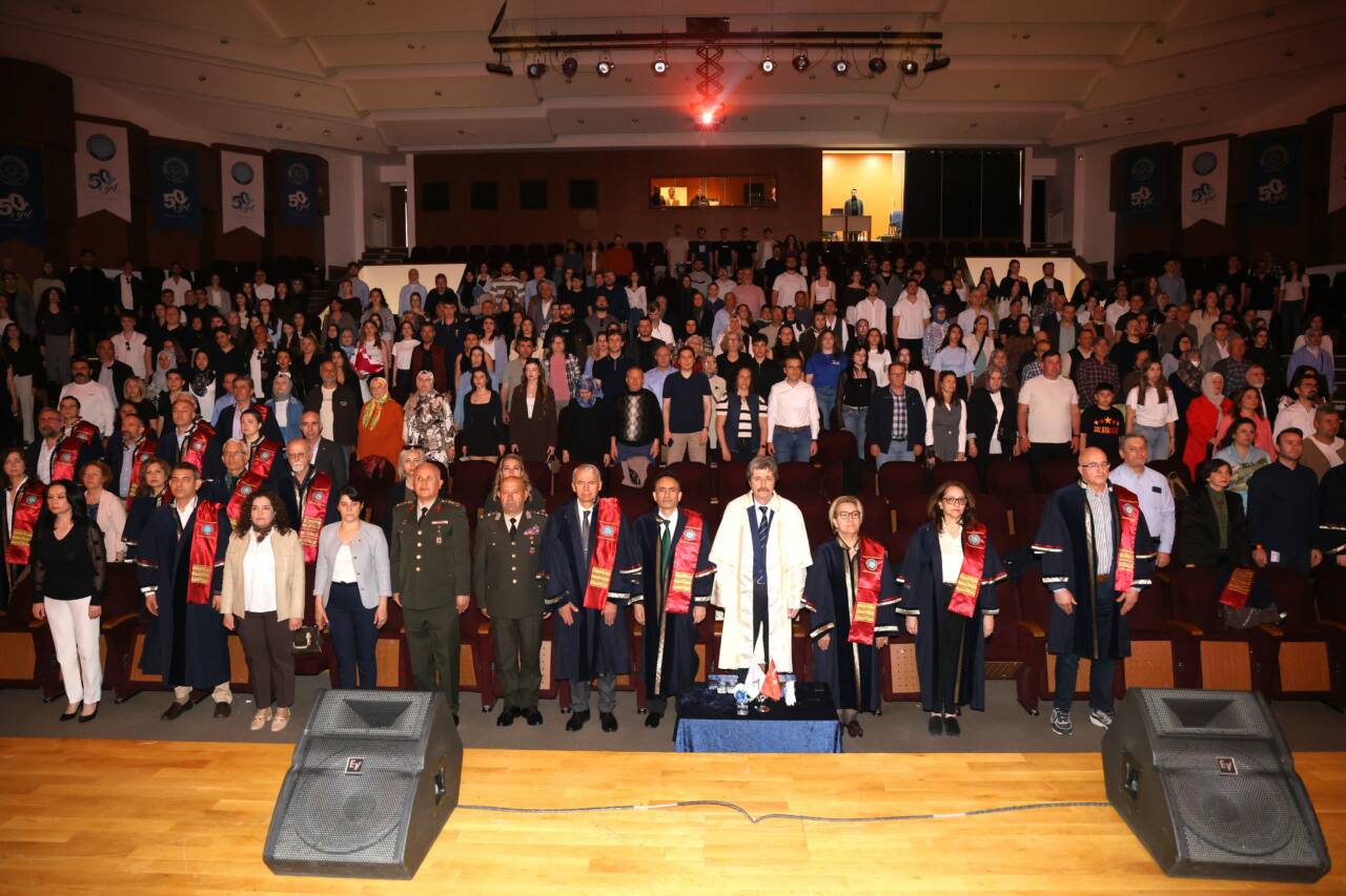 Bursa Uludağ Üniversitesi'nde veteriner hekim adayları beyaz önlük giydi 2 2 3