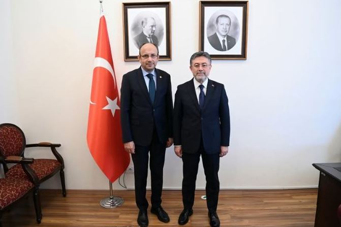 Acar’dan iki kutuplu siyasete karşı üçüncü yol: Ortak aday, ortak liste