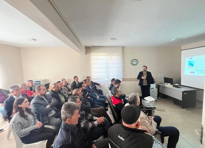 Olay Gazetesi Yazarı Ahmet Emin Yılmaz, Dağ Yöresi Eğitim Araştırma