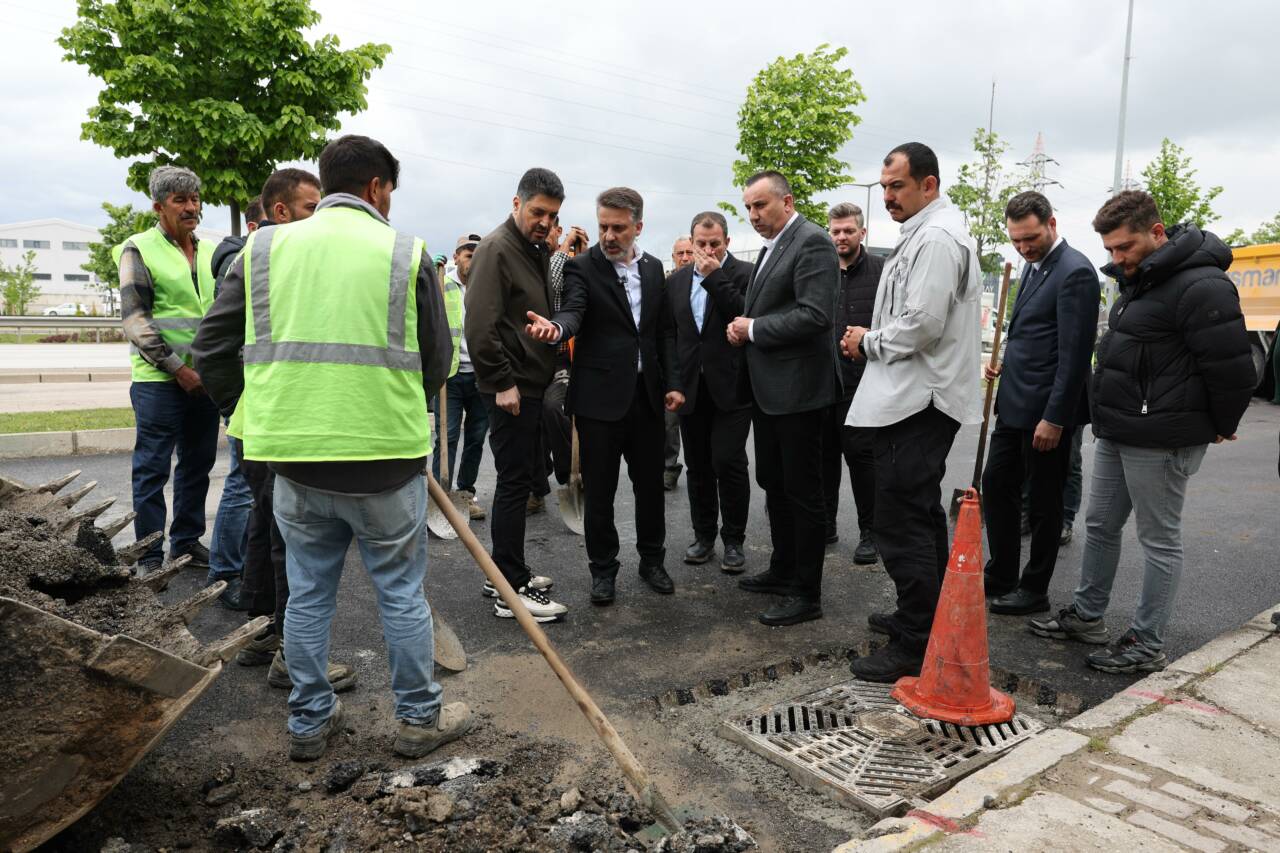 Bursa Büyükşehir Belediyesi Başkan Vekili Biba'dan 1 Mayıs'ta emekçilere ziyaret 4 37139mty5zjrhy24