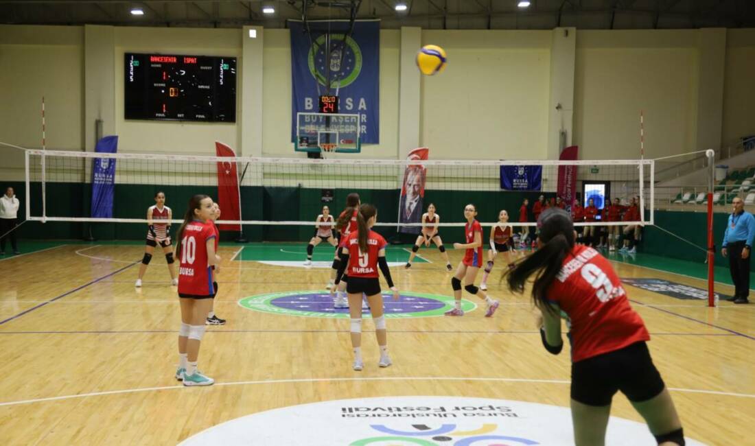 Bursa Büyükşehir Belediyesi'nin 'Bursa Uluslararası Spor Festivali' kapsamında 17 ilçede