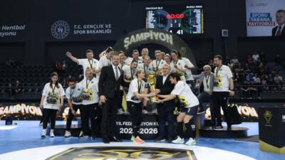 Kadınlar Hentbol Süper Ligi lideri Bursa Büyükşehir Belediyespor, 50. Yıl