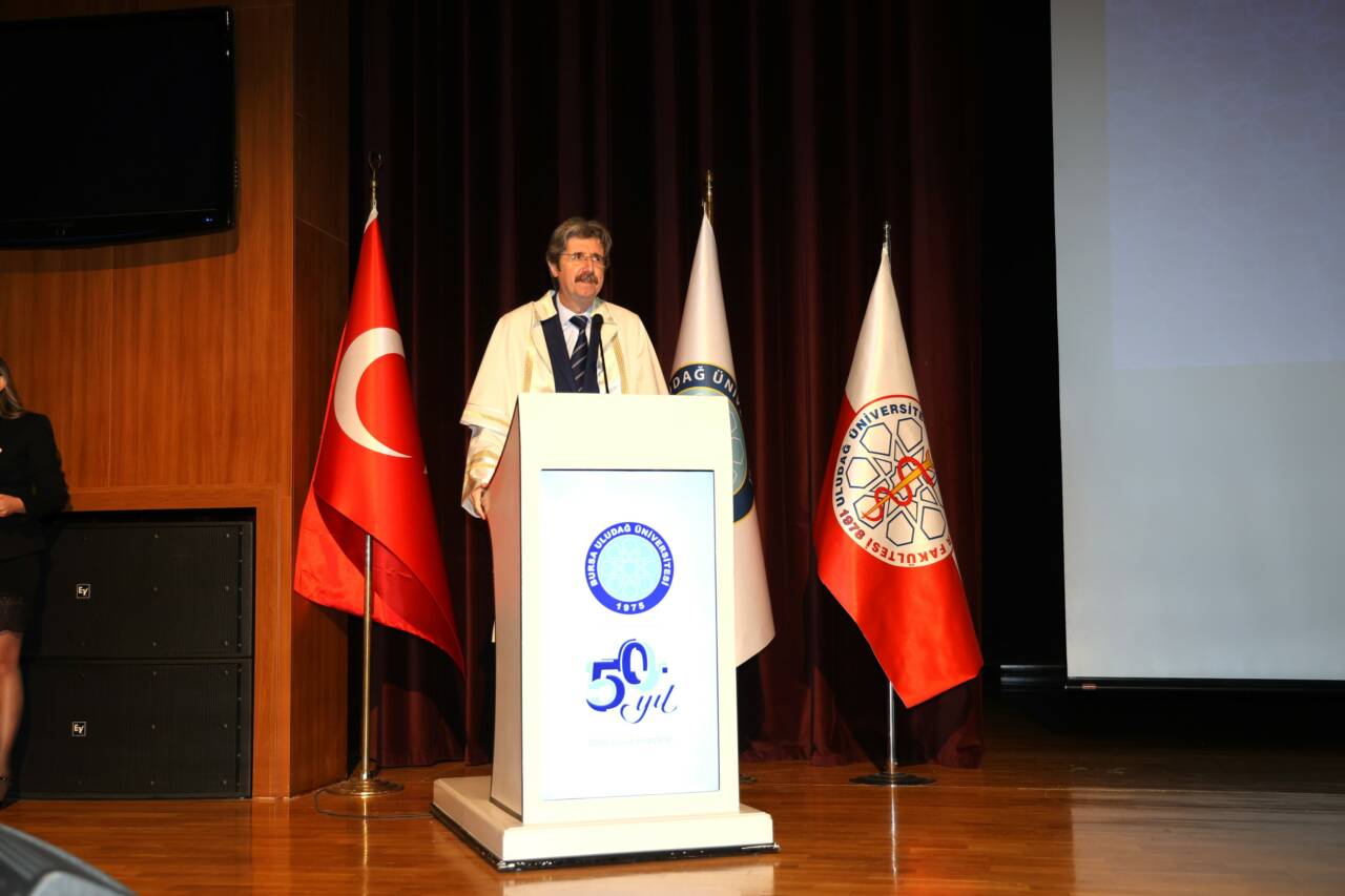 Bursa Uludağ Üniversitesi'nde veteriner hekim adayları beyaz önlük giydi 1 4 3