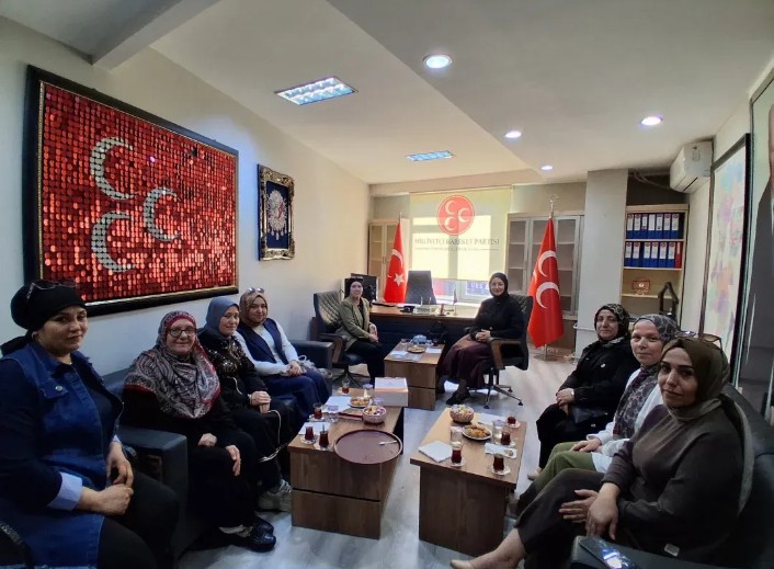 Ankara’nın siyaset zirvesi Bursa’daki düğünde nikah tanığı olarak buluştu!