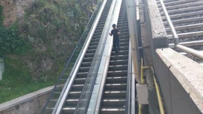 Bursa'da vatandaşların yoğun olduğu ve tarihi bölgelere ziyaret için kullandıkları