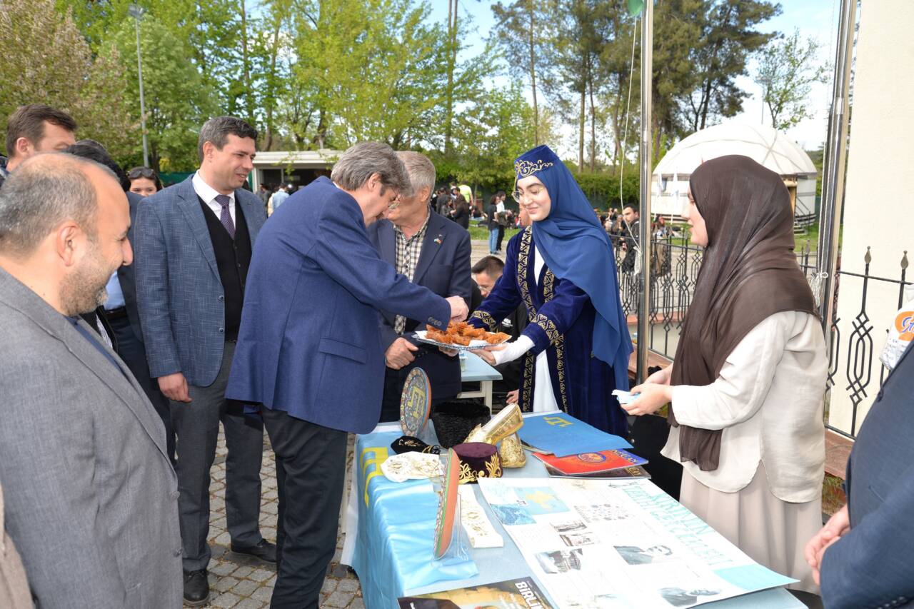 Bursa Uludağ Üniversitesi'nde Hıdırellez böyle kutlandı 3 5 3