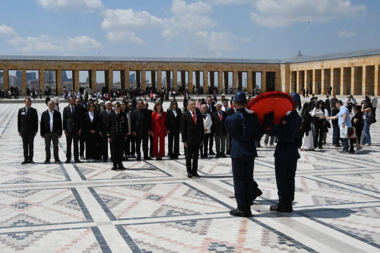 Ankara’nın siyaset zirvesi Bursa’daki düğünde nikah tanığı olarak buluştu!