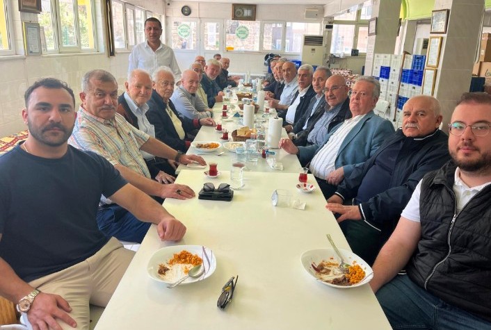 Bursa’yla özdeşleşen isimden herkese dokunan hizmet Olay Gazetesi Yazarı Ahmet Emin Yılmaz, Bursalı iş insanı Nail