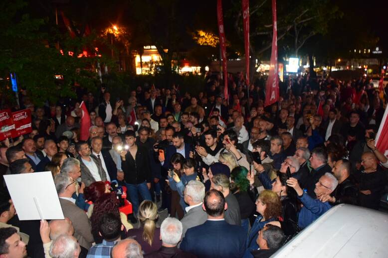 Kentsel dönüşüm yarın değil, bugün acil: Bursa’ya ‘yarısı bizden’ umudu 11 5 yazi icn chp il baskanligi onu tepki toplantisi nihat yesiltas35904lphu69