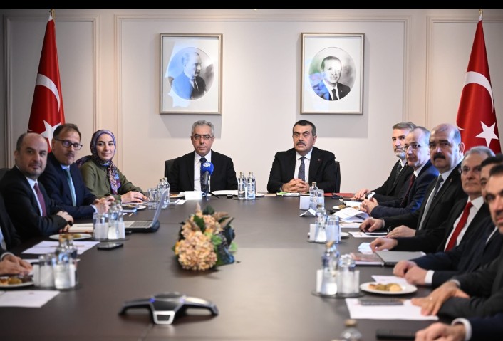 Bunun adı insani diplomasi: Dünyaya uzanan yardım eli, yetimlere koruma!