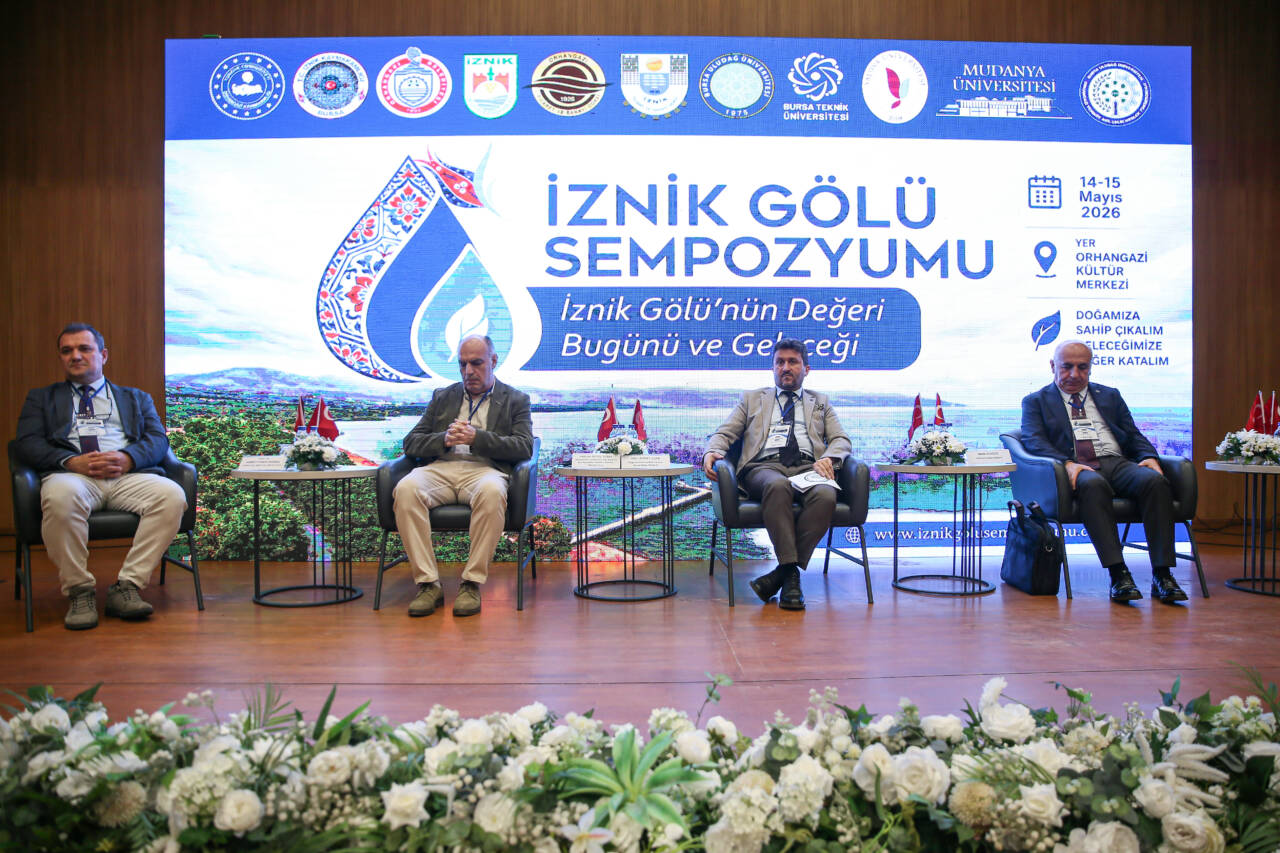 Bursa'nın tarihi gölü nasıl kurtulur? Prof.Dr. Altay; 'Önemli kararlar alınmalı' 3 aa 20260514 41379384 41379380 bursadaiznikgolusempozyumubasladi