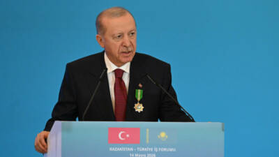 Cumhurbaşkanı Erdoğan, Kazakistan-Türkiye İş Forumu Töreni'nde açıklamalarda bulundu. Erdoğan konuşmasında,