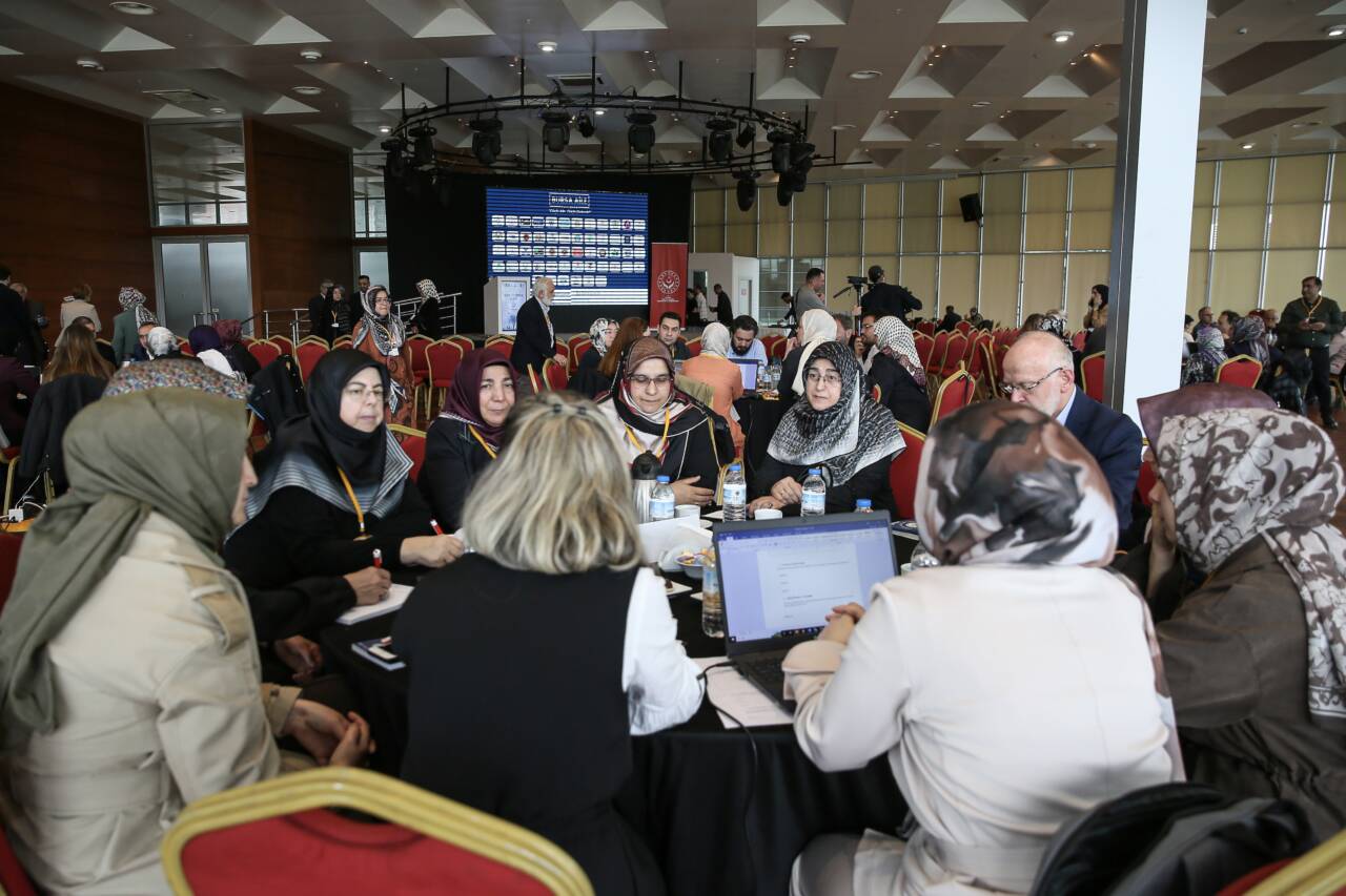 Bursa'da önemli'Aile' çalıştayı 6 aa 20260521 41451933 41451932 bursadaguncelailesorunlaricalistayigerceklestirildi