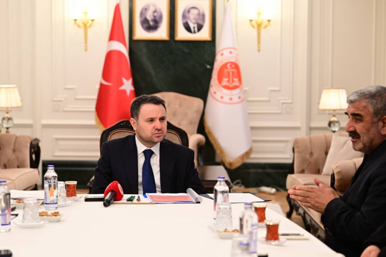 Adalet Bakanı Gürlek açıkladı! Rojin'in telefonu Çin'e gönderilecek 3 adalet bakani gurlek acikladi rojinin telefonu cine gonderilecek d8d350c9afc2