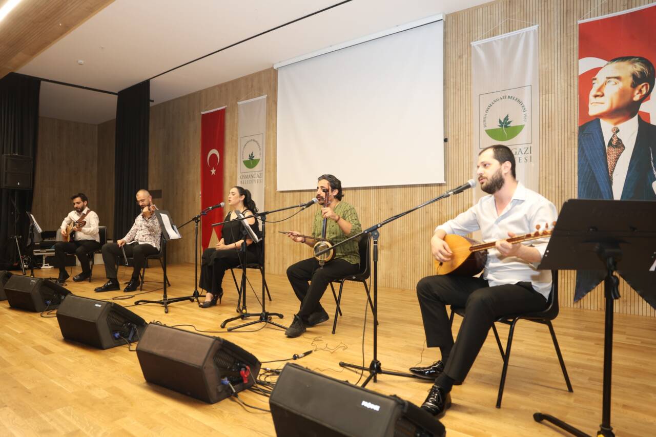 Bursa’nın fethinin 700. yılında Anadolu’dan türküler 9 Bursa’nın fethinin 700. yılında Anadolu’dan türküler