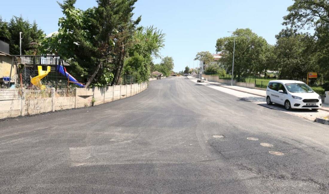 Bursa’da o yol yenilendi Osmangazi Belediyesi, Nilüferköy Mahallesi Kolej Caddesi'nde 375 metrelik yolu yenileyerek