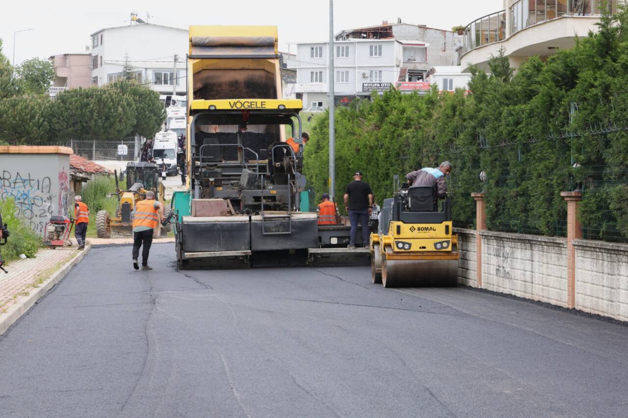 Bursa'nın o mahallesi yıllardır bekliyordu! Yeni yollarına kavuştular 4 asfalt calismasi 4