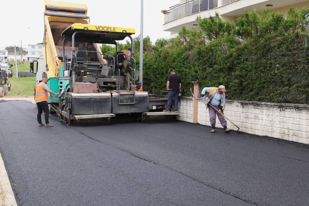 Bursa'nın o mahallesi yıllardır bekliyordu! Yeni yollarına kavuştular 6 asfalt calismasi 6