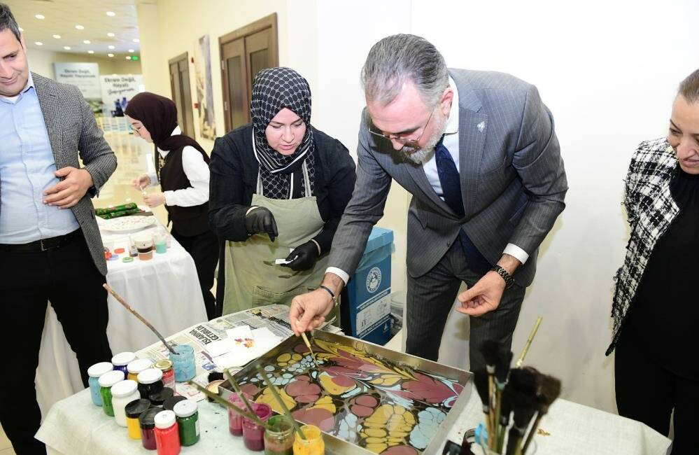Bursa’da ‘Ekranı Değil, Hayatı Yaşıyorum’ projesi Çocuklarda artan ekran bağımlılığına karşı Bursa’nın Kestel ilçesinde dikkat çeken
