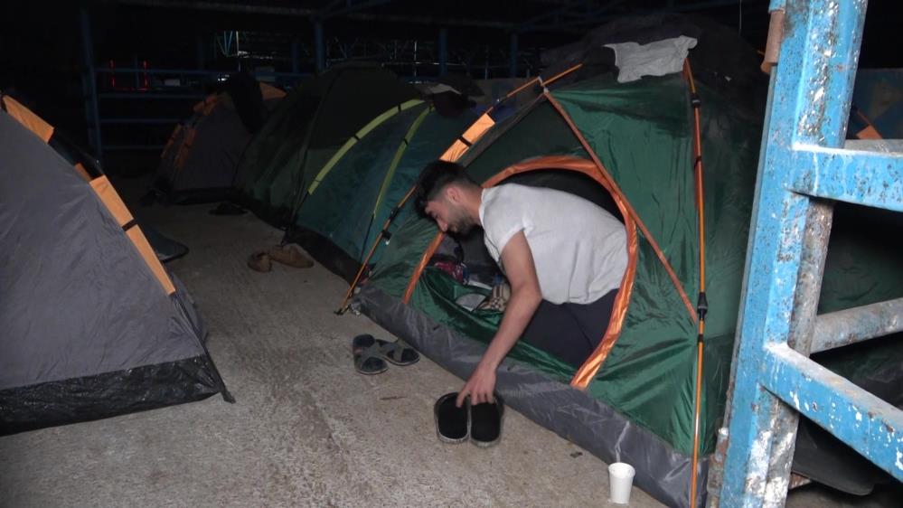 Bursa kurban pazarında karavan ve çadır kampı! 3 aw70616502