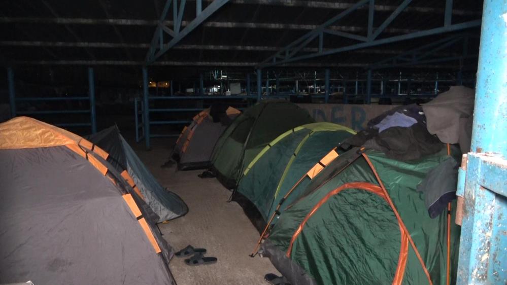 Bursa kurban pazarında karavan ve çadır kampı! 1 aw70616506
