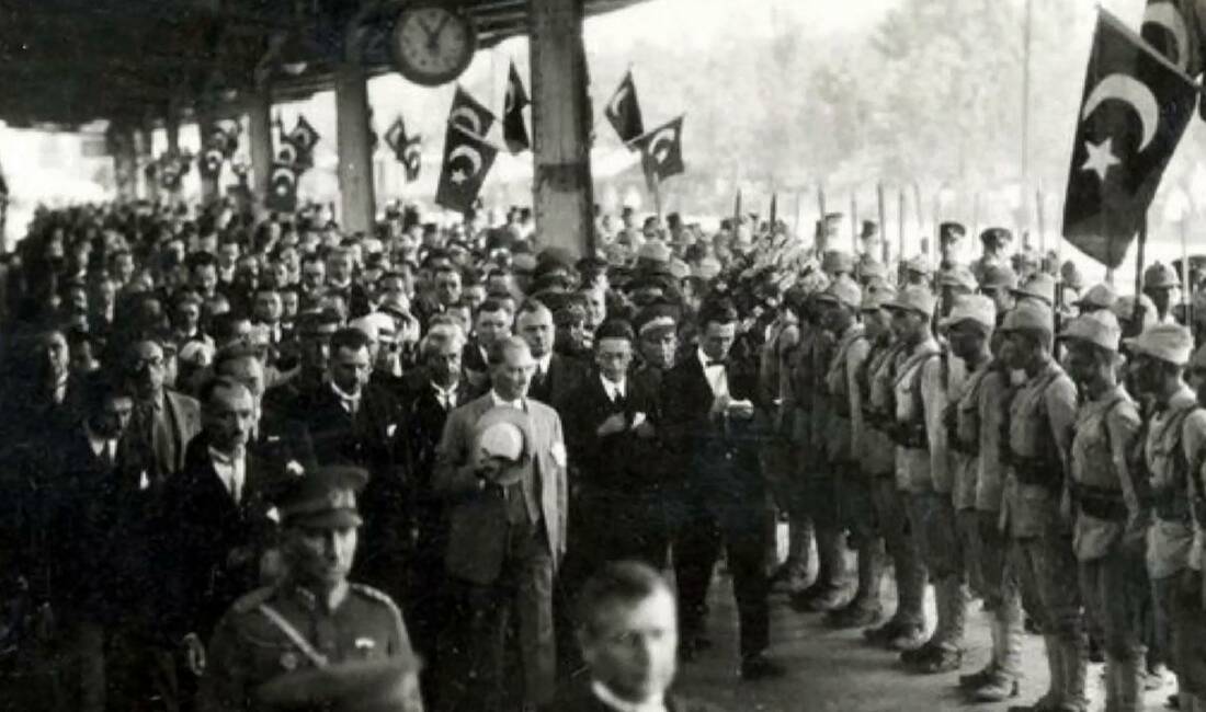 Büyük Önder Gazi Mustafa Kemal Atatürk'ün 19 Mayıs 1919'da düşmanın