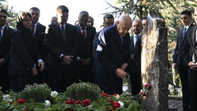 MHP Genel Başkanı Devlet Bahçeli, Kurban Bayramı namazının ardından MHP'nin