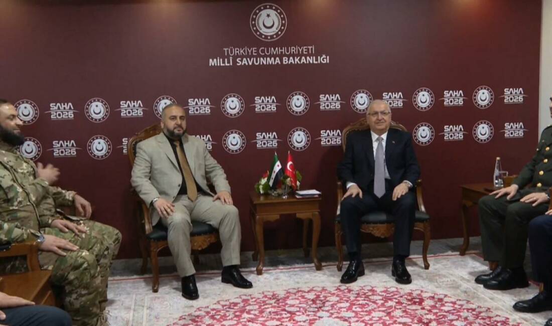 Bakan Güler, Suriye Savunma Bakanı Kasra ile görüştü Milli Savunma Bakanı Yaşar Güler, Suriye Savunma Bakanı Tümgeneral Murhaf