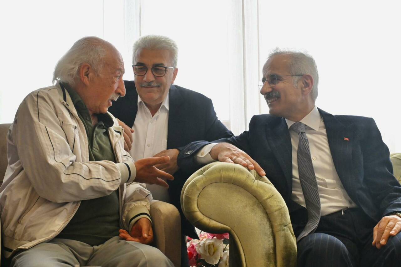 Ulaştırma ve Altyapı Bakanı Abdulkadir Uraloğlu, Kurban Bayramı dolayısıyla Trabzon'da