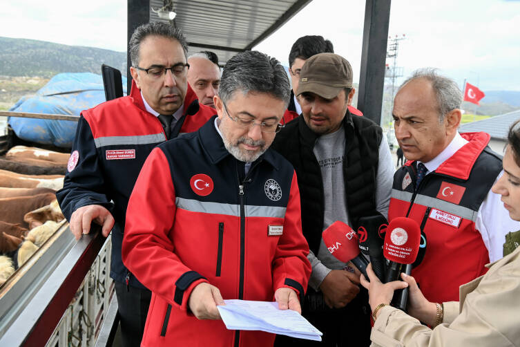 Bakan Yumaklı'dan kurbanlık açıklaması 1 bakan yumaklidan kurbanlik aciklamasi 2035e3f20411