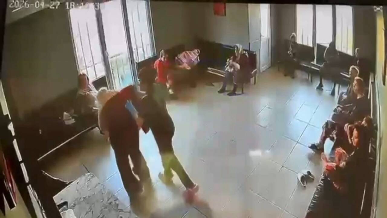Yaşlı bakımevinde dehşet! Skandal görüntüler... 1 bakimevinde dehset skandal goruntuler ca5aa5c278c2