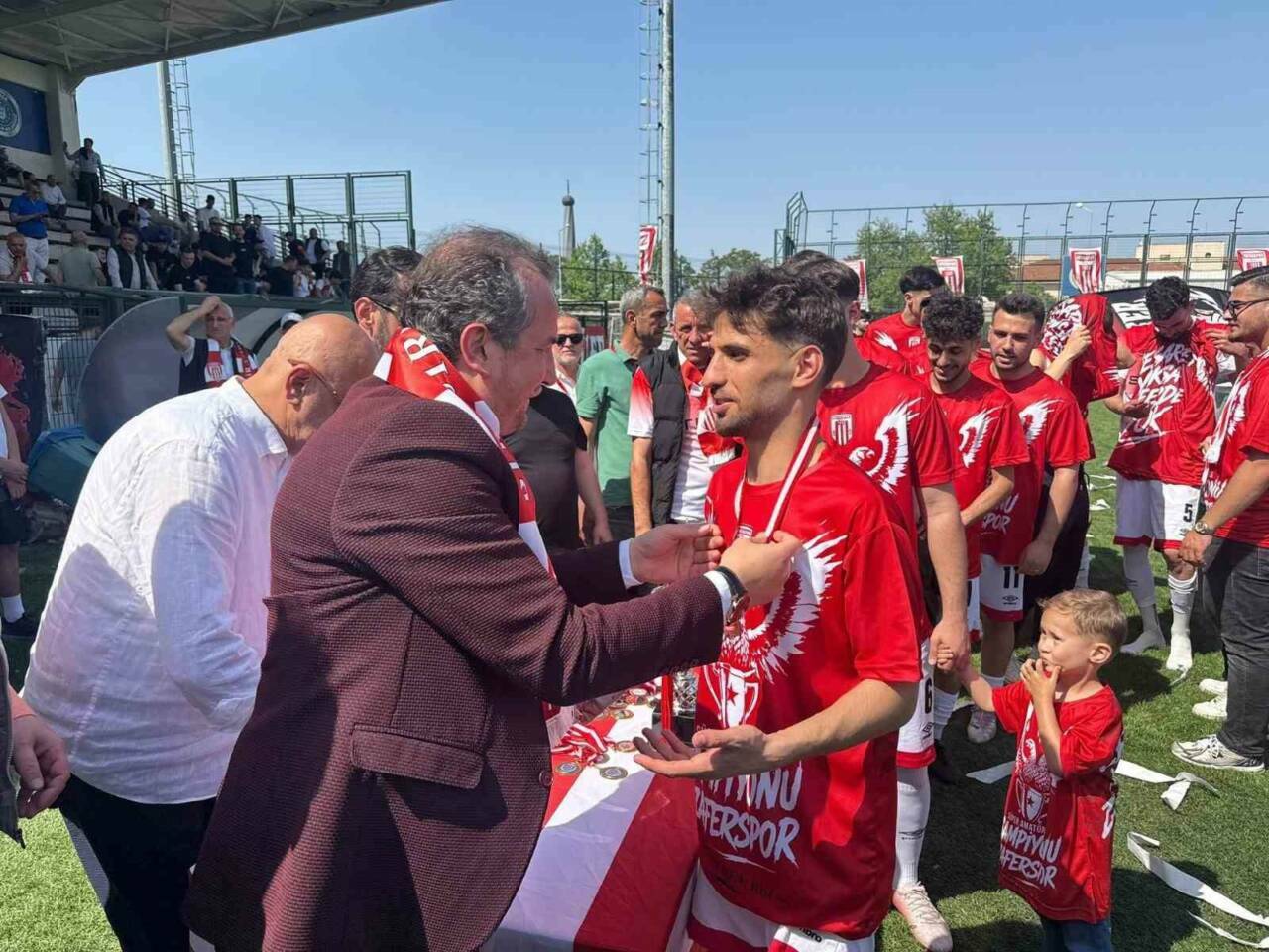 bal ligine yukselen zaferspora destek 69cbf302b4b7