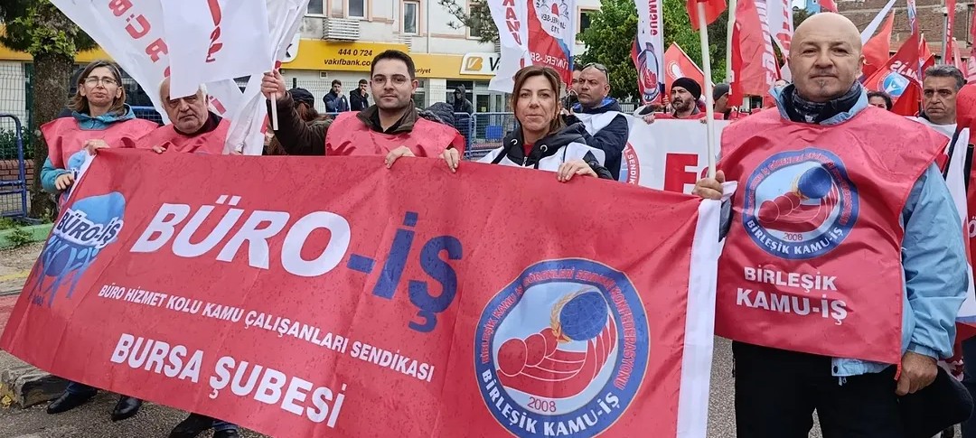 Büro İş Sendikası Bursa Şubesi’nden 17 maddelik talep listesi Büro İş Sendikası Bursa Şube Başkanı Zeynep Alper, Sosyal Güvenlik