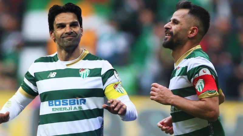 Sözleşmeleri bitiyor! Bursaspor’da kim kalacak kim gidecek? Bursaspor!da Muhammet Demir, İlhan Depe, Musa Çağıran, Hamza Gür ve
