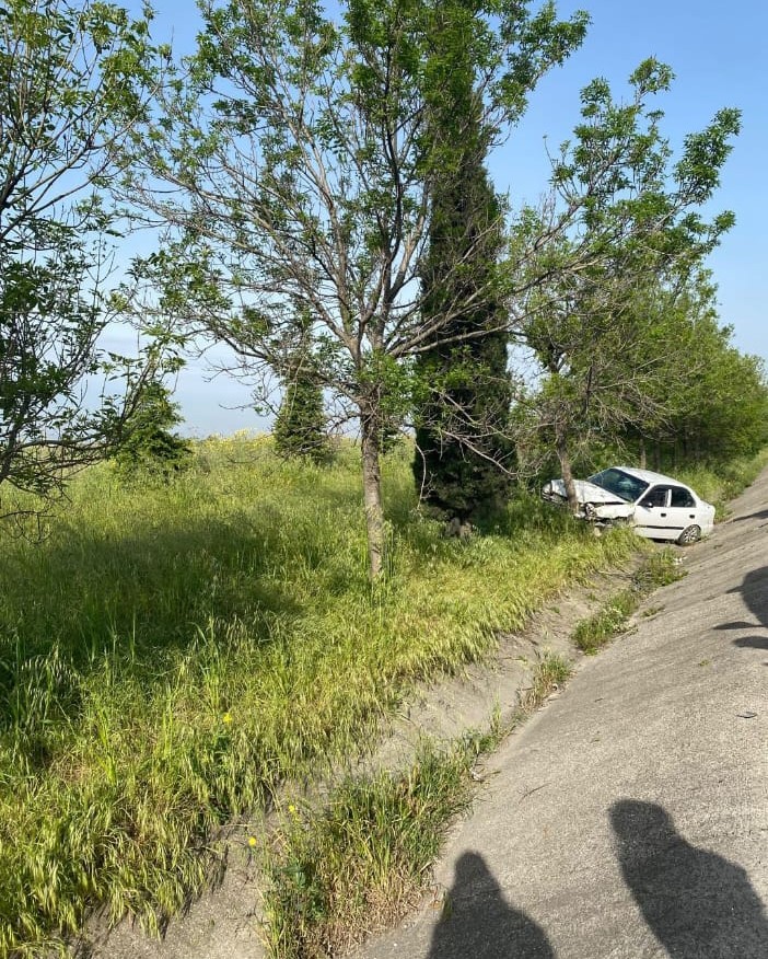 bursa balikesir kara yolunda tek aracli kaza 2 yarali 21c30f11451c
