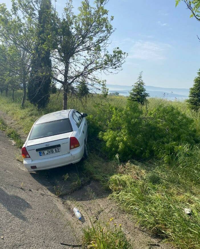 bursa balikesir kara yolunda tek aracli kaza 2 yarali 2ca7878aff99