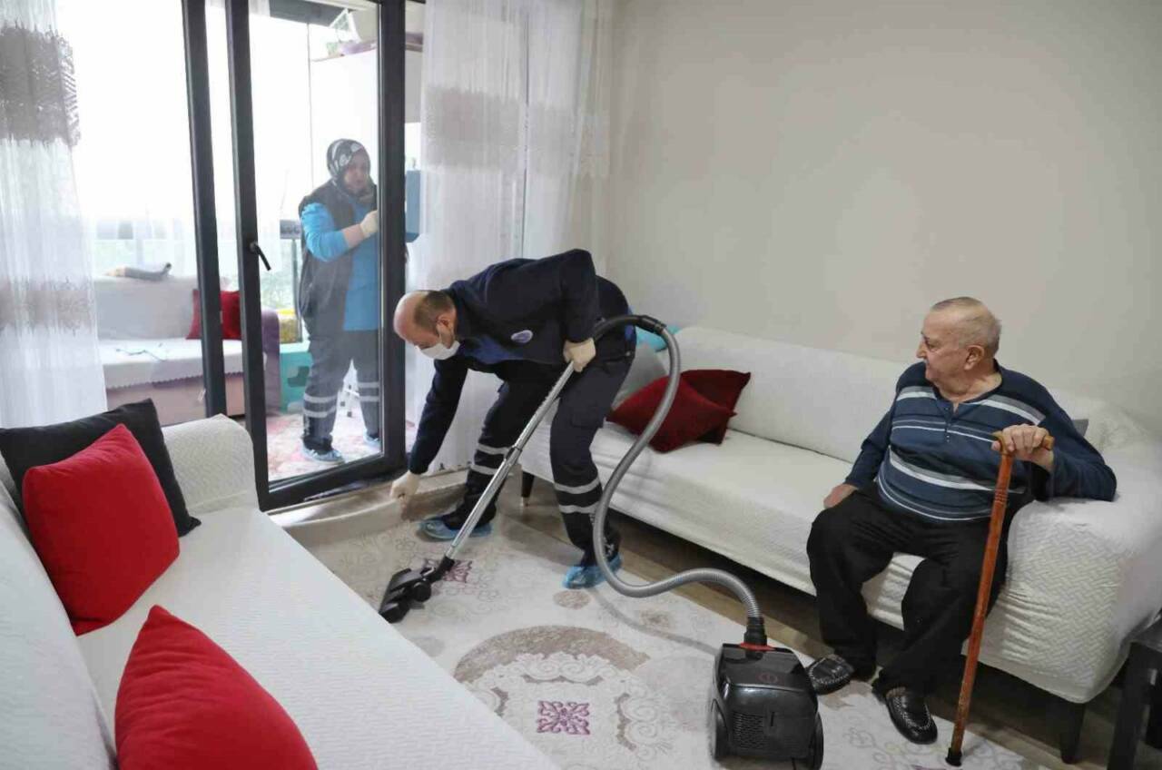 Bursa Büyükşehir’den yürekleri ısıtan destek 7 bursa buyuksehirden bayram onceszi temizlik destegi 87d53b6b08d8