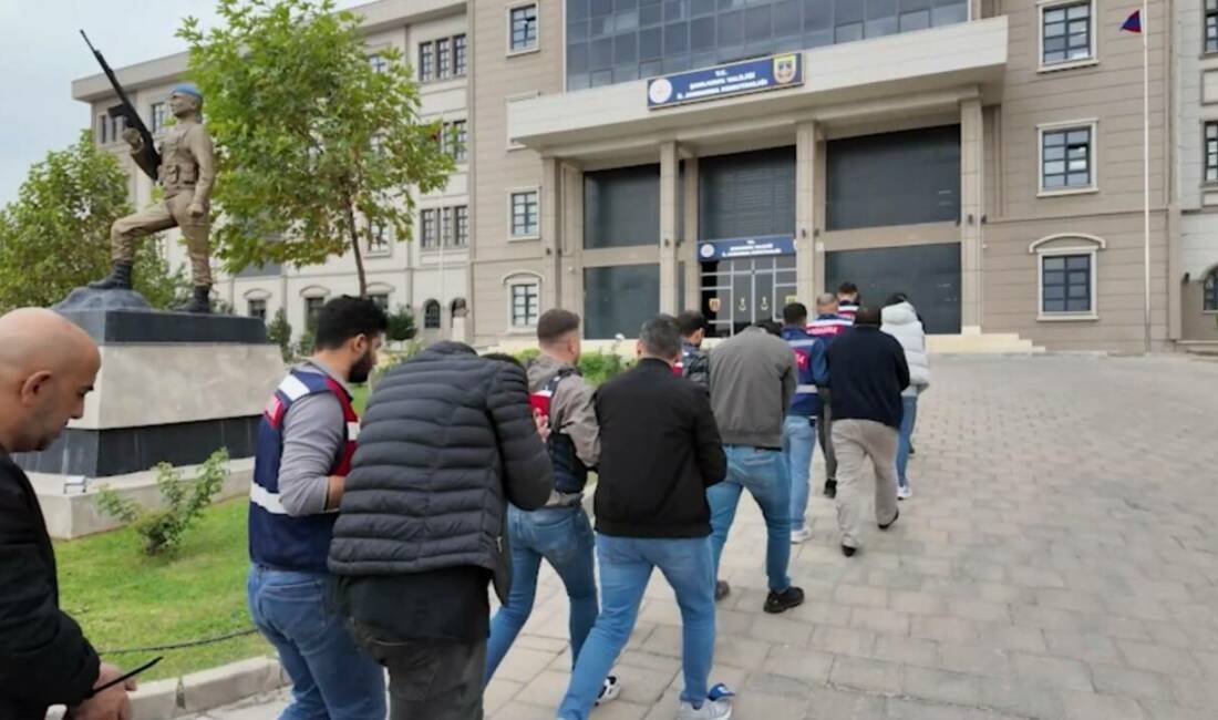 Bursa dahil 21 ilde ‘yasa dışı bahis’ operasyonu; 58 tutuklama Jandarma Genel Komutanlığı tarafından Şanlıurfa merkezli 21 ilde düzenlenen yasa
