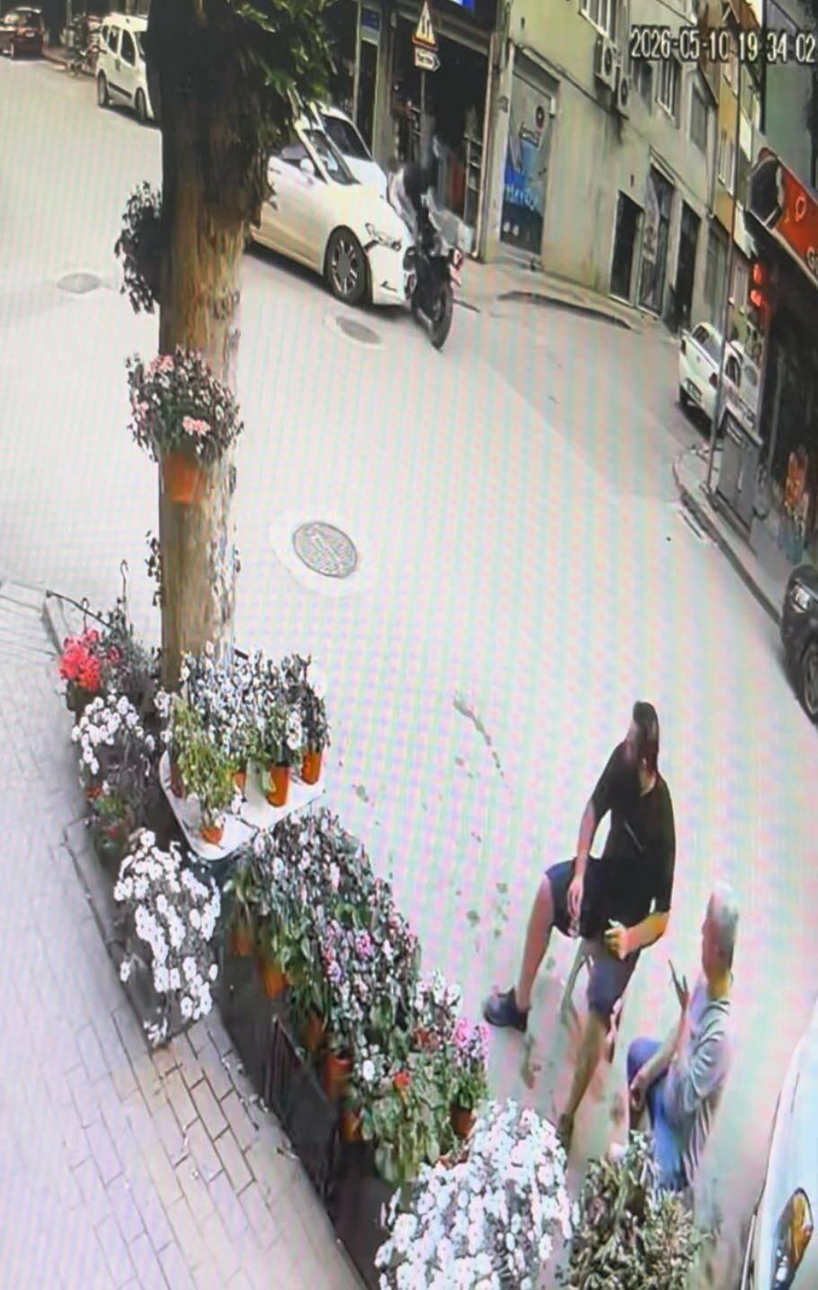 Bursa otomobil ile motosiklet böyle çarpıştı 7 bursa otomobil ile motosiklet kafa kafaya boyle carpisti 79969583ef46