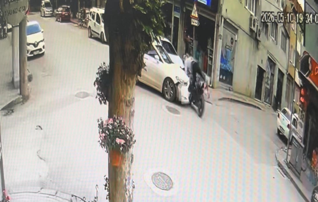 bursa otomobil ile motosiklet kafa kafaya boyle carpisti ec45828aabd0
