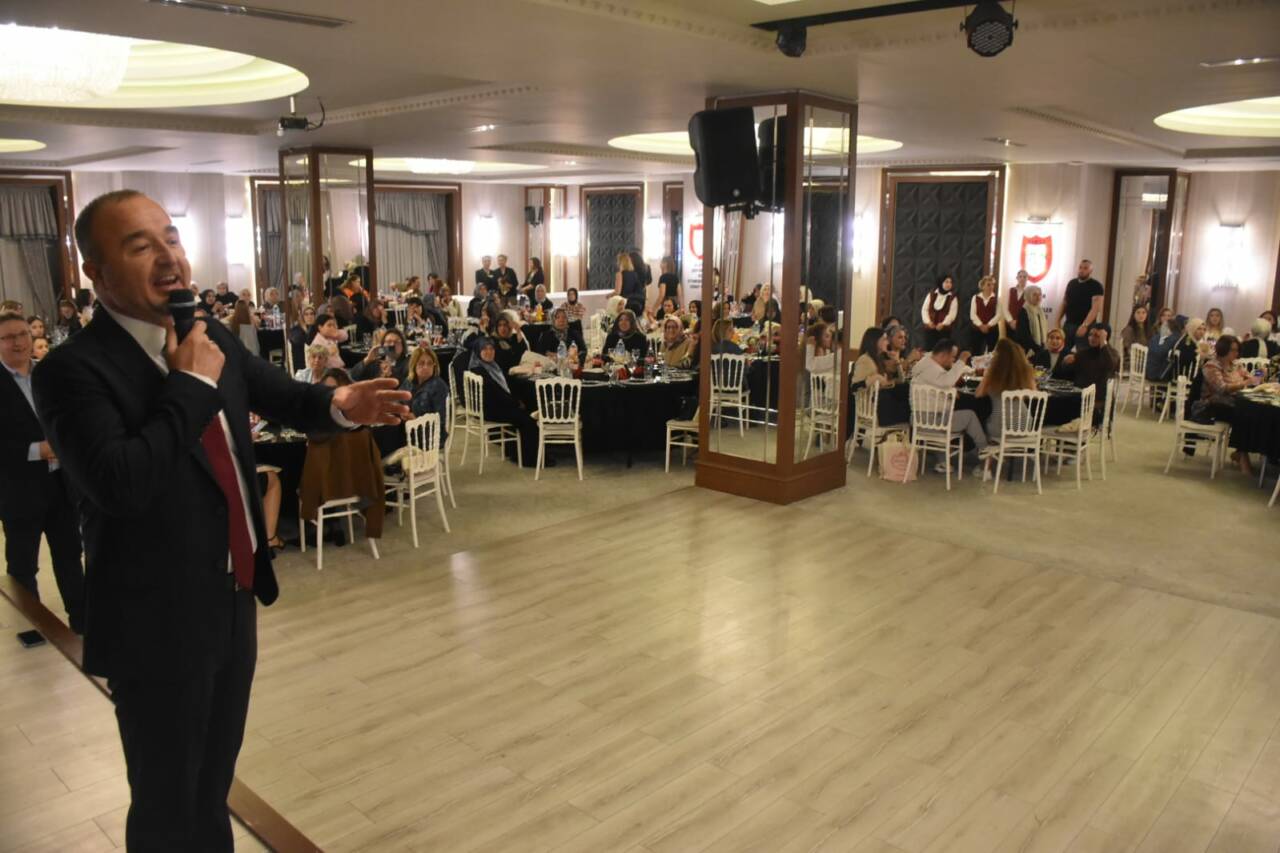 Bursa Şoförler Odası'ndan kadın üyelerine anlamlı kutlama 1 bursa soforler odasi bb 5
