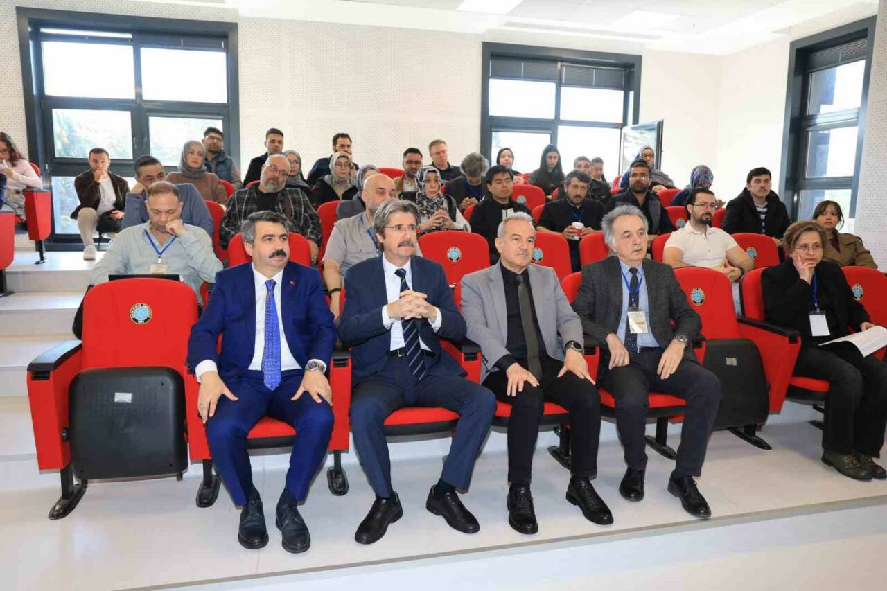 Bursa Uludağ Üniversitesi'nde Askeri Tarih Çalıştayı 6 bursa uludag universitesinde askeri tarih calistayi 24c345fd80b6
