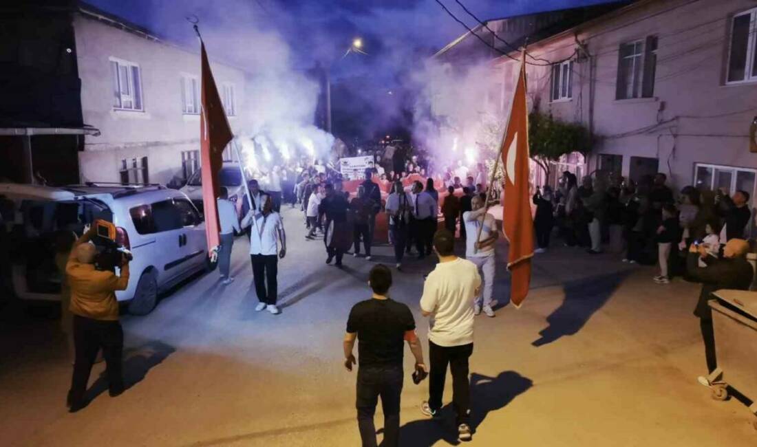 Bursa’da 157 yıllık gelenek renkli anlara sahne oldu Bursa’nın Mustafakemalpaşa ilçesine bağlı Çaltılıbük köyünde 157 yıldır sürdürülen tarihi