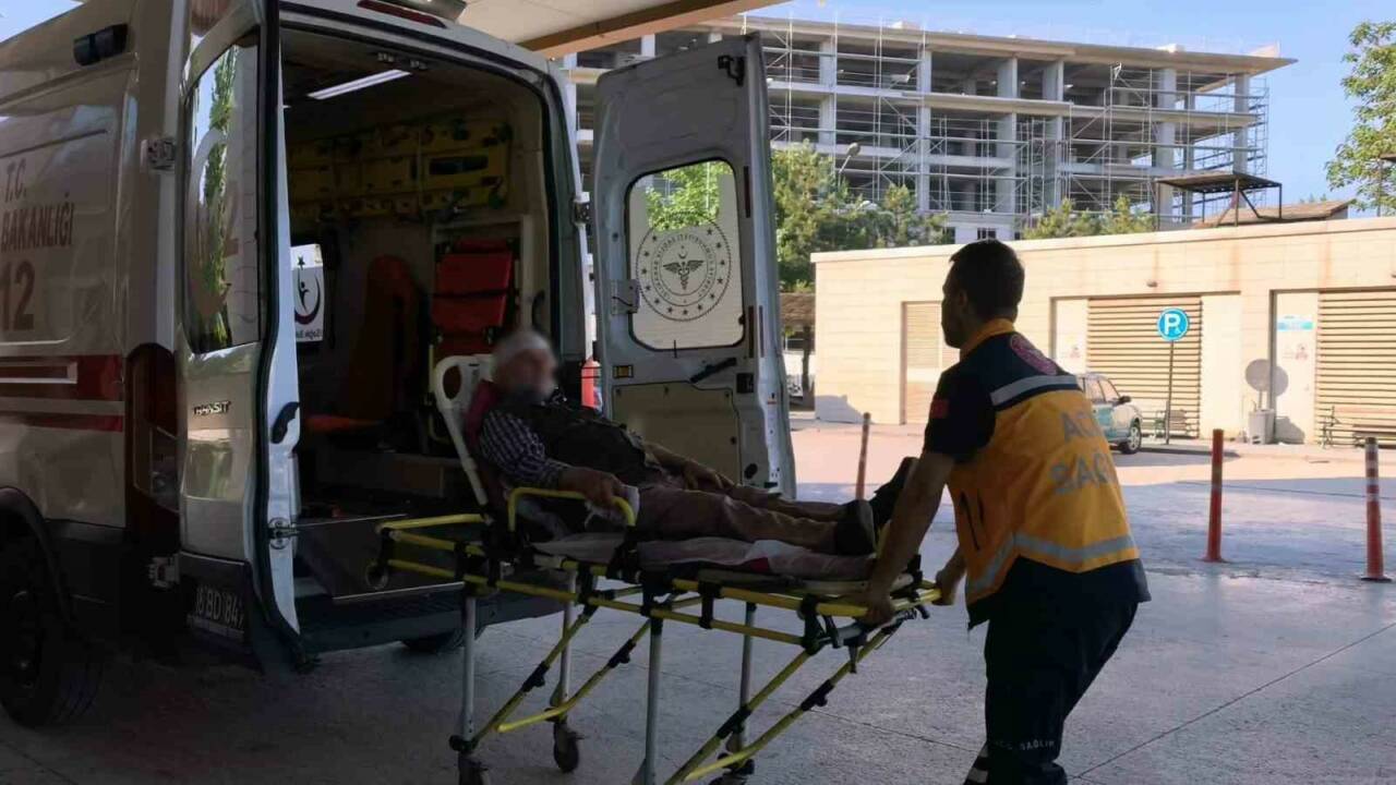 Bursa’da acemi kasap vakaları! Hastanelere akın ettiler 3 bursada acemi kasap vakalari hastanelere akin etti 580489d2beda