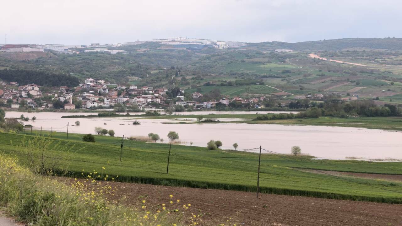 bursada baraj govdesinde izinsiz ekilen araziler su altinda kaldi 500 dekar alan dronla goruntulendi 5ed8326bf5d3