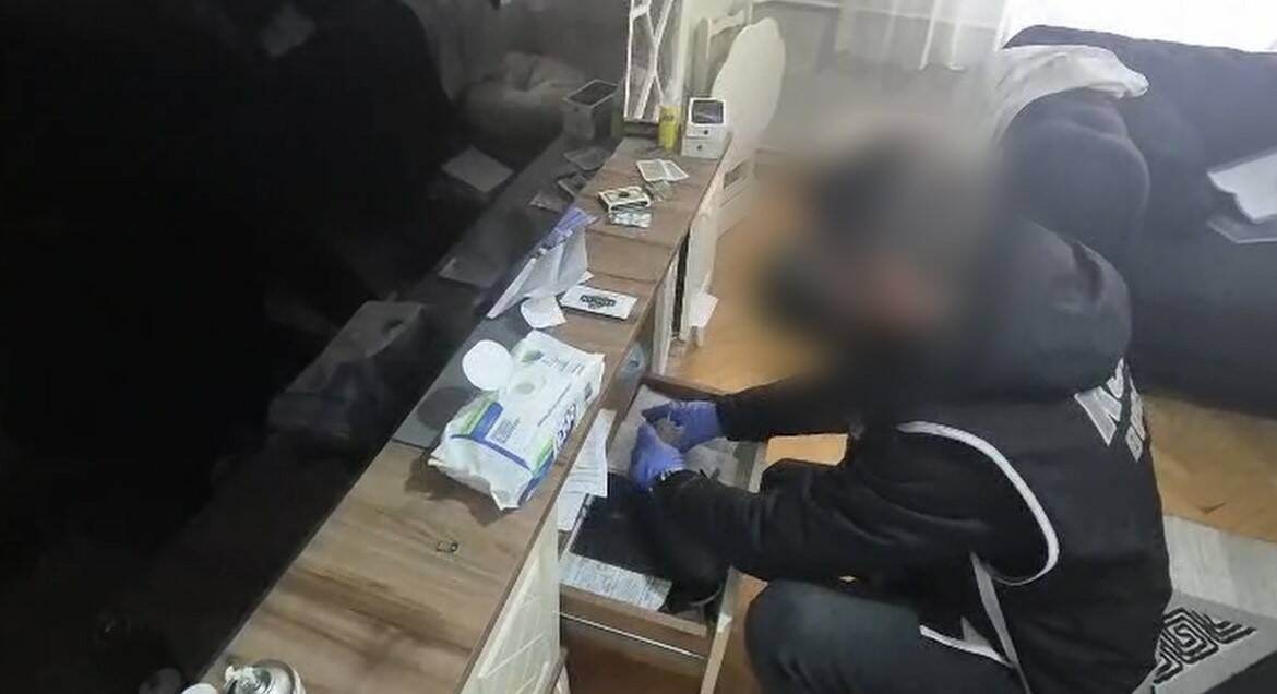 Bursa'da dev operasyon! Tefeci çetesi çökertildi 4 bursada dev operasyon tefeci cetesi cokertildi 797f370cbd2f